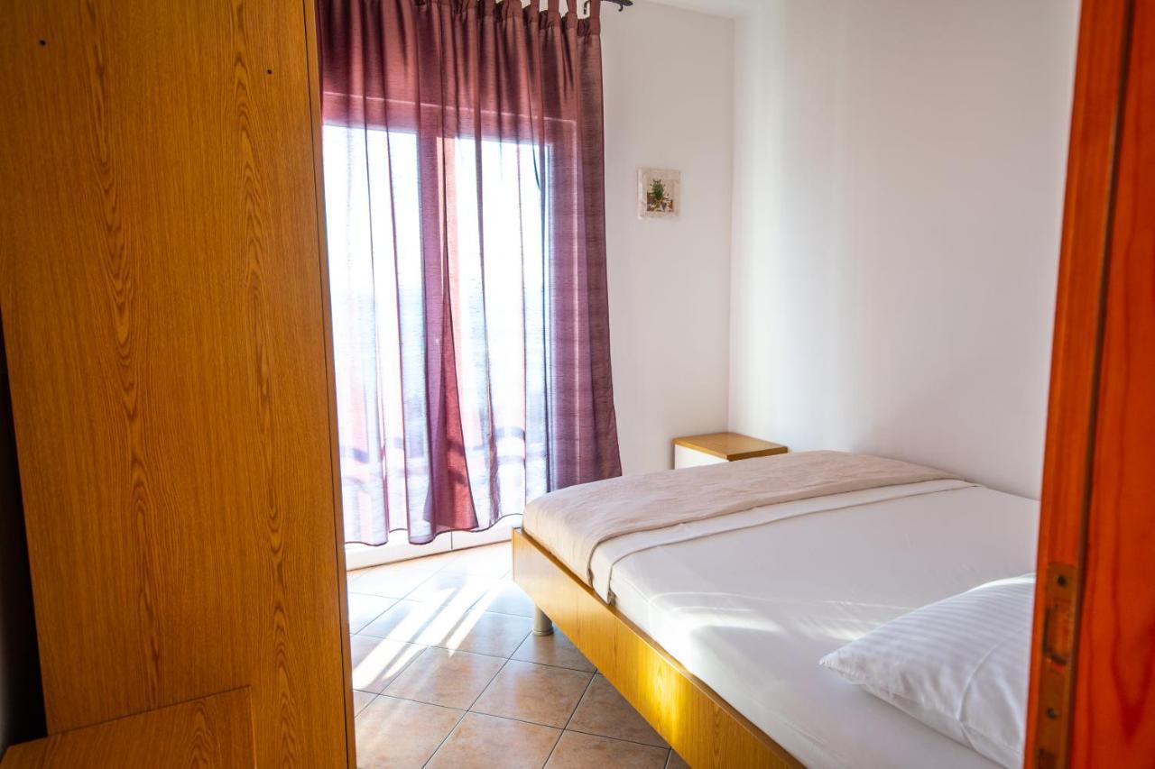 Apartment Franic Podstrana Exterior foto