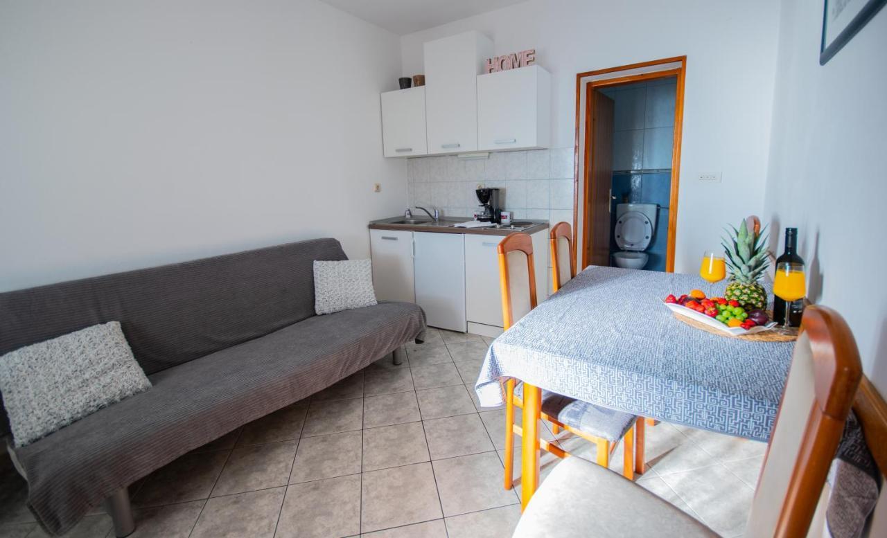 Apartment Franic Podstrana Exterior foto